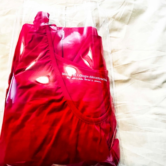 NEW PHOTOS! T-SHIRT, RUCHING DETAIL, LAVA RED, SIZE 5X, SHORT SLEEVES, RELAXED - Picture 2 of 8